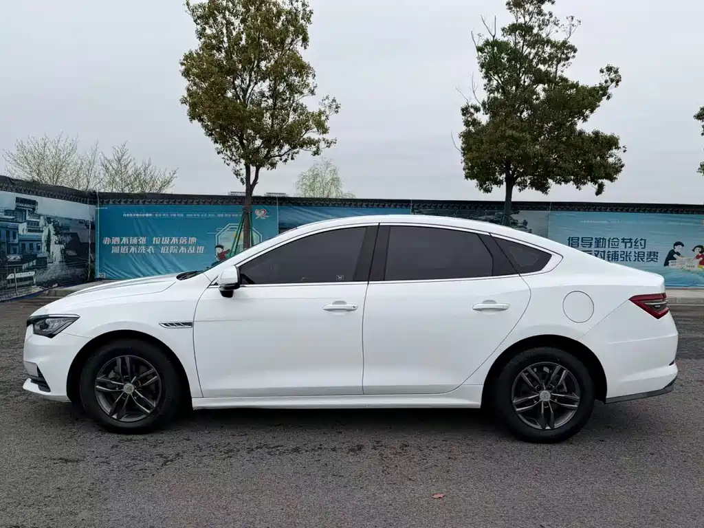 BYD Qin Pro — фото 10
