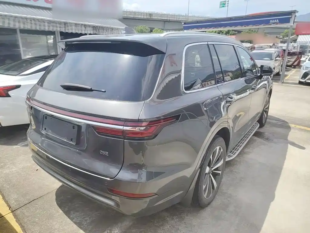 Li Auto Li ONE — фото 7