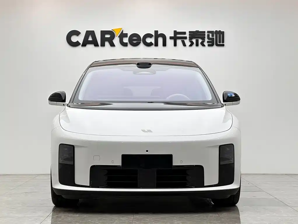 Li Auto Li i8 — фото 7