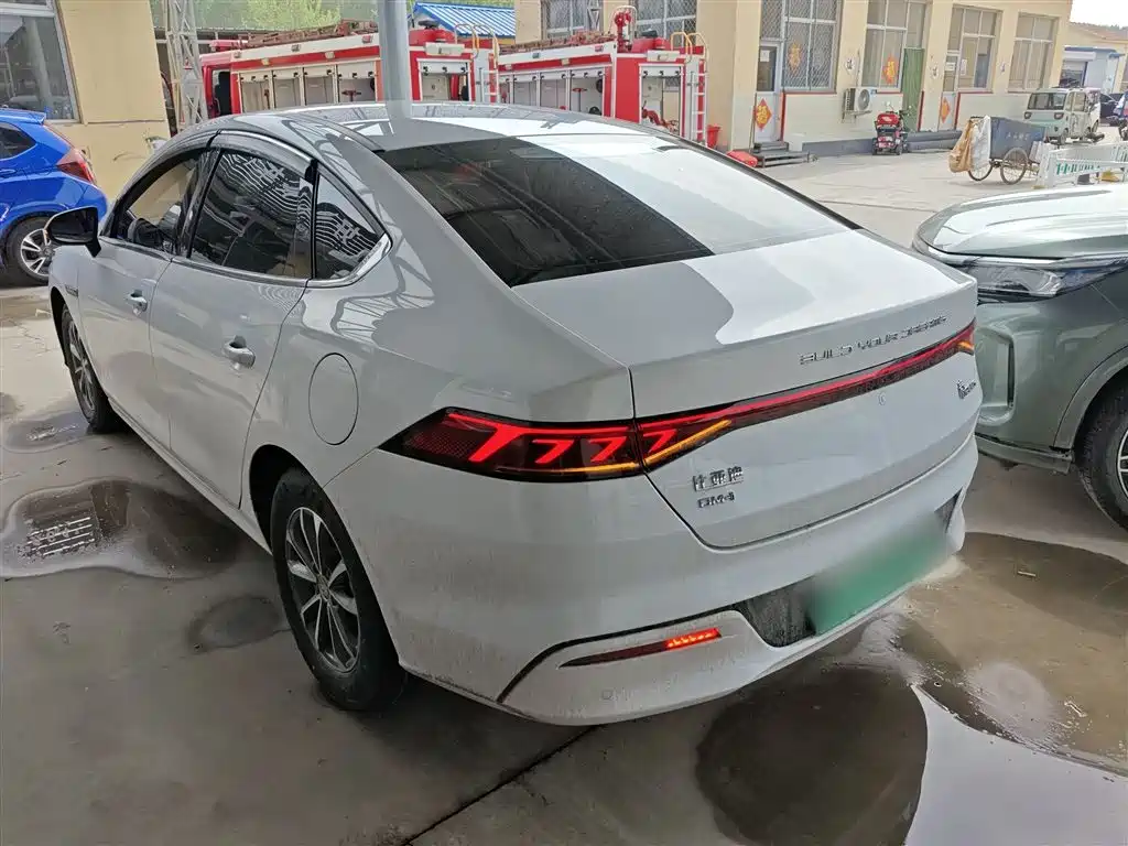 BYD Qin PLUS — фото 5