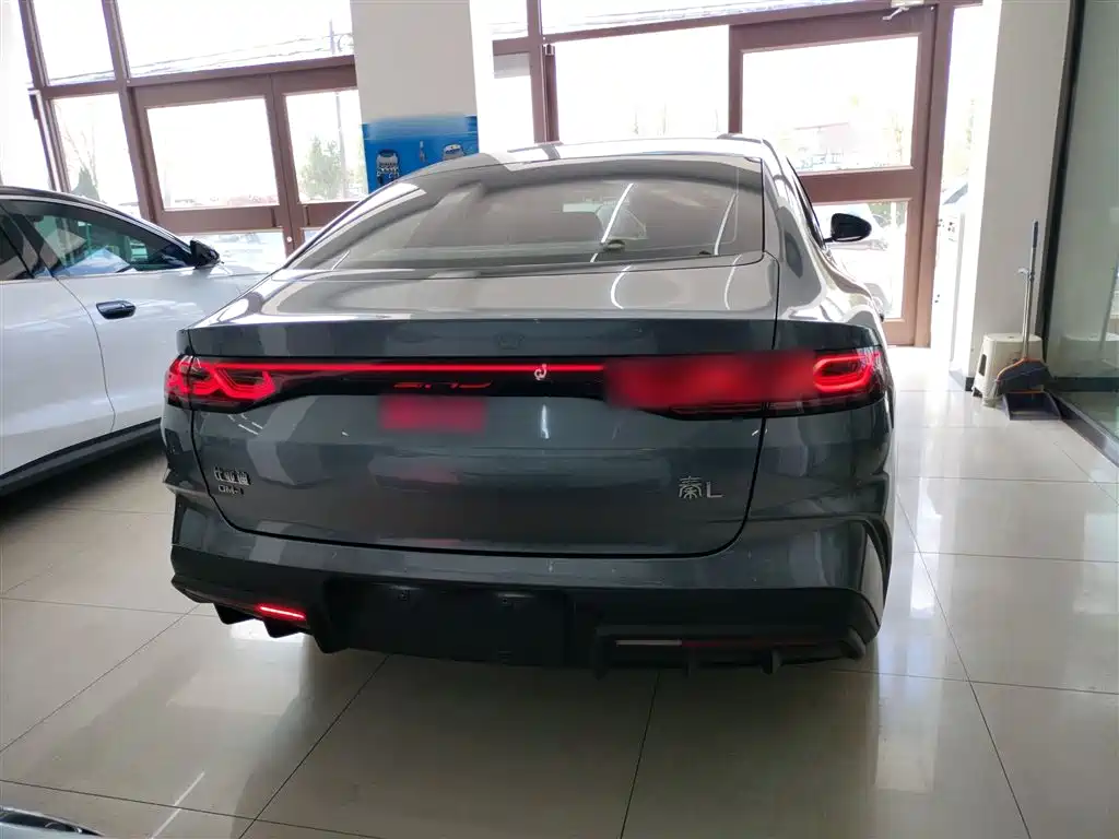 BYD Qin L — фото 6
