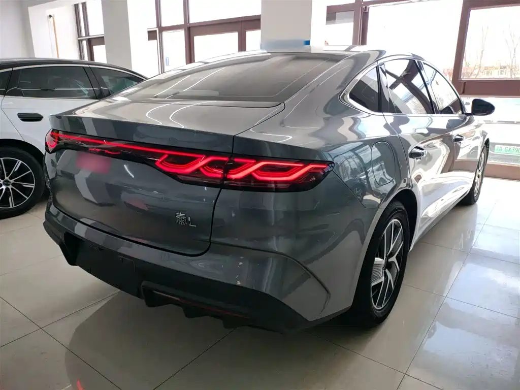BYD Qin L — фото 7