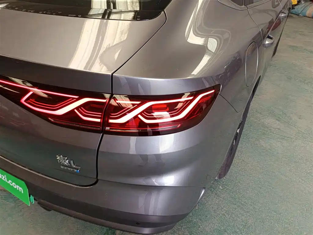 BYD Qin L — фото 8