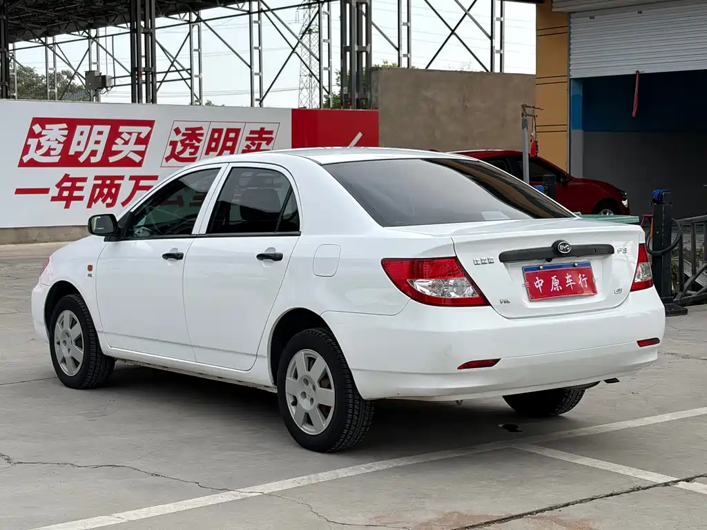 BYD F3 — фото 18