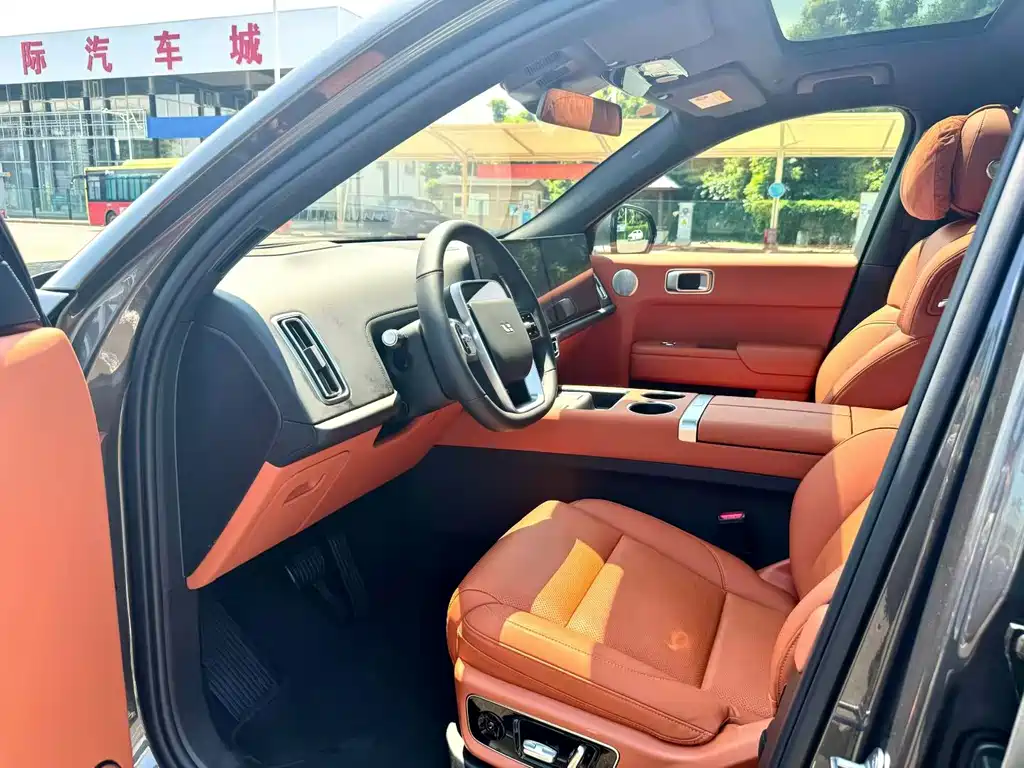 Li Auto Li L7 — фото 4