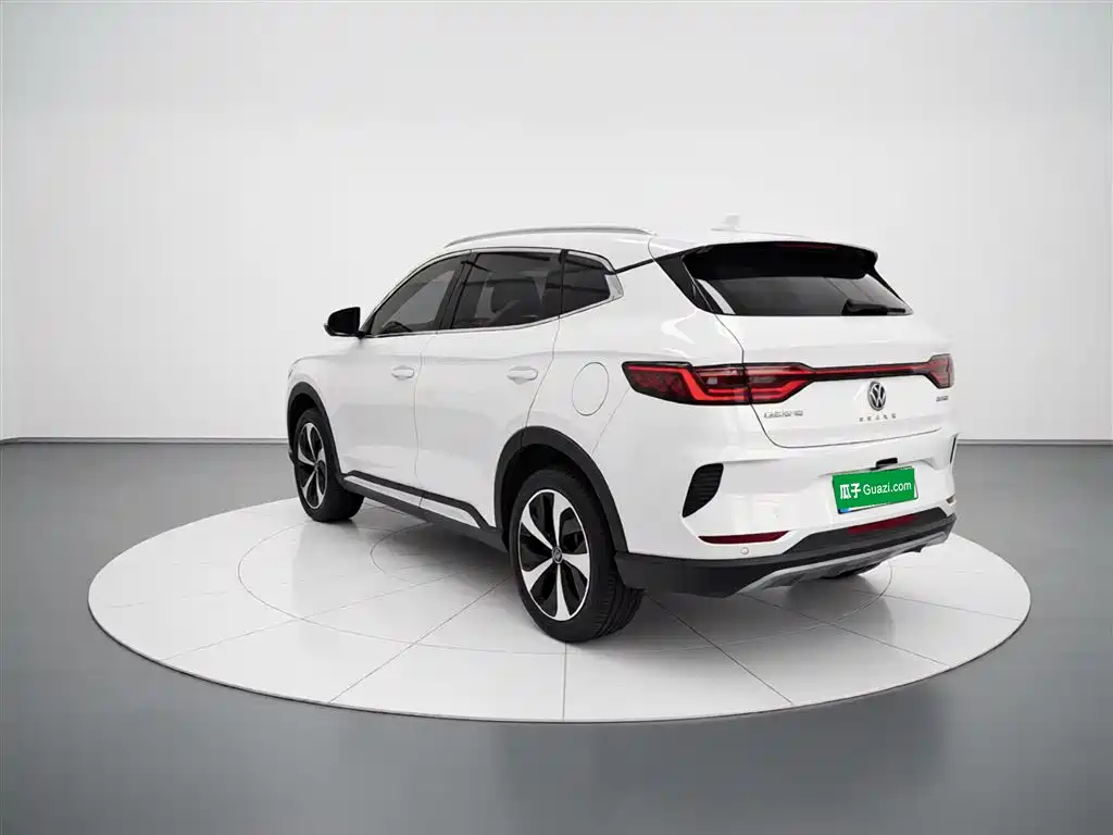 BYD PLUS New Energy — фото 5