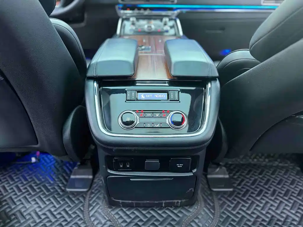 Lincoln Navigator — фото 13