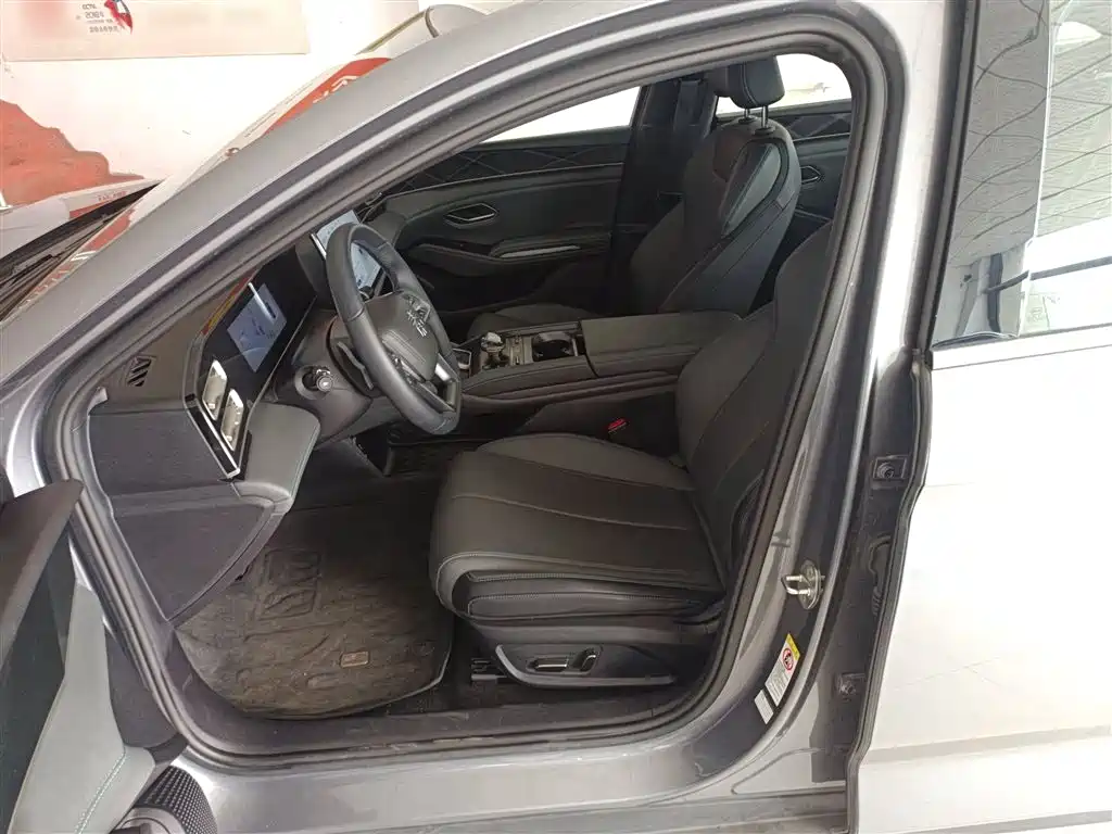 BYD Qin L — фото 15
