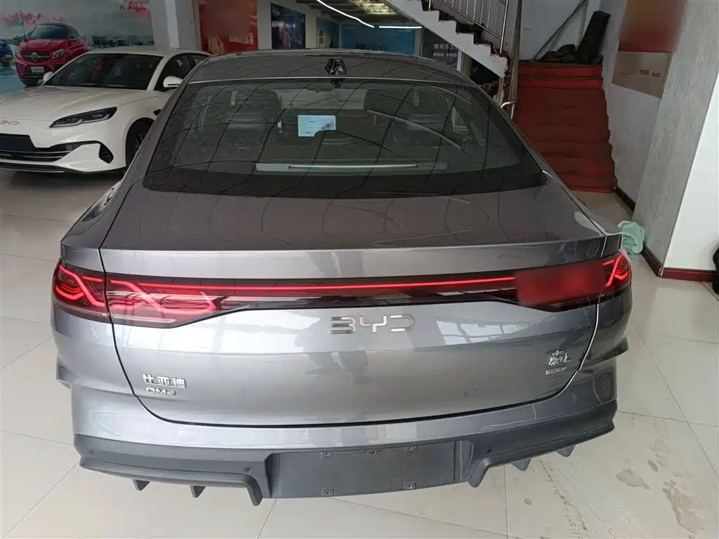BYD Qin L — фото 6
