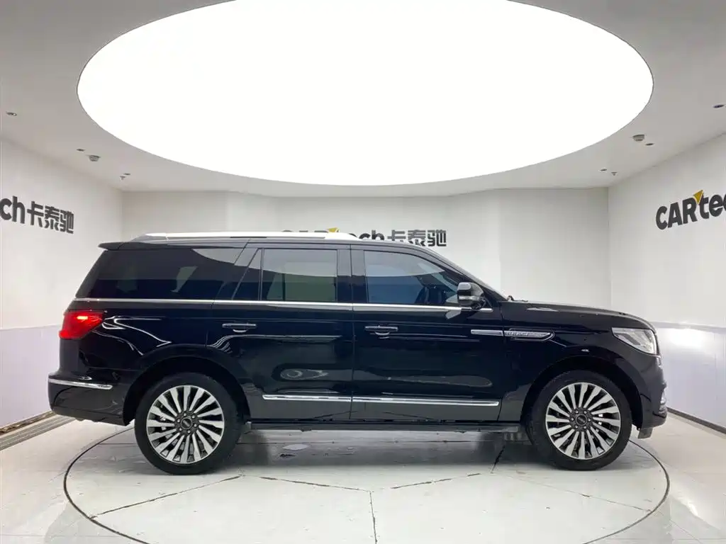 Lincoln Navigator — фото 4