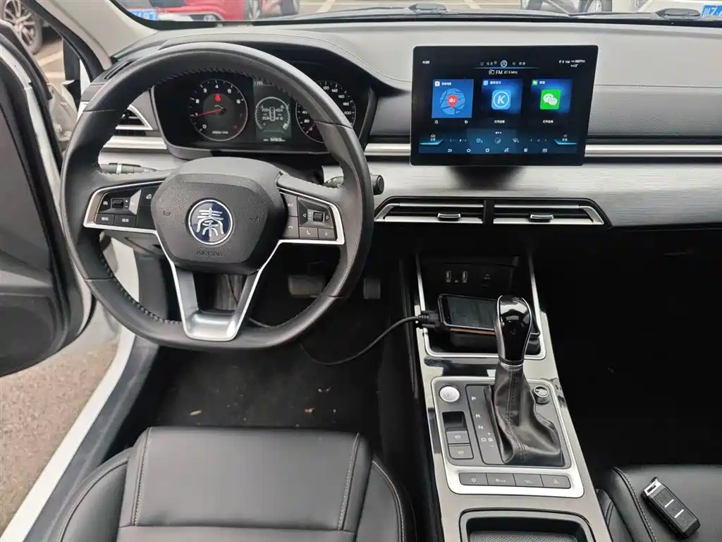 BYD Qin — фото 10