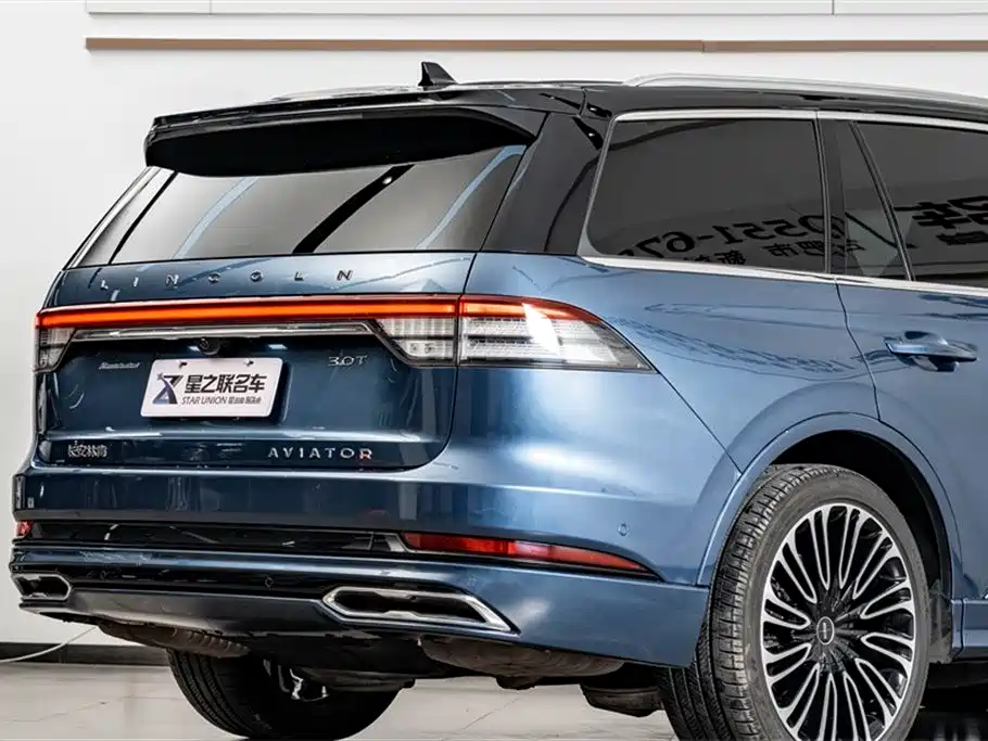 Lincoln Aviator — фото 8