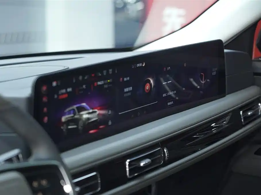 Lincoln Aviator — фото 17