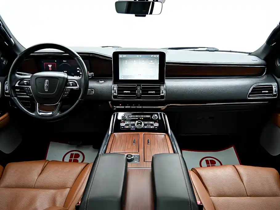 Lincoln Navigator — фото 13