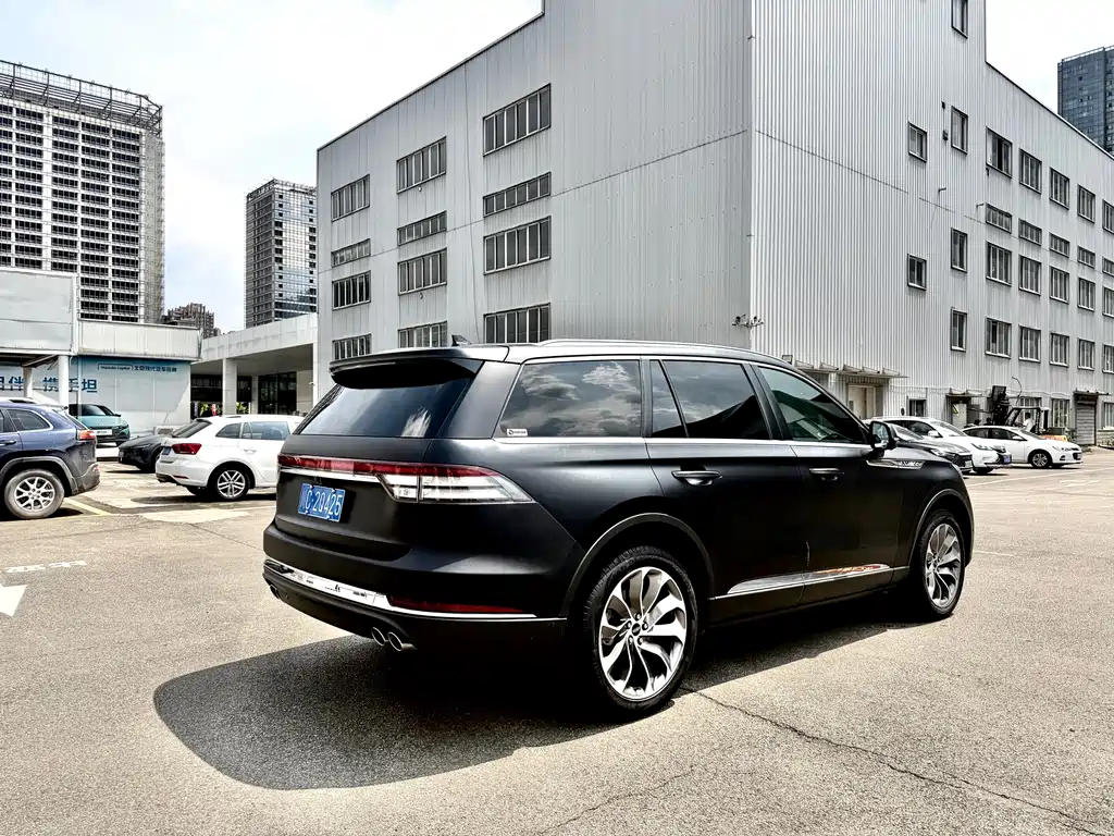 Lincoln Aviator — фото 5
