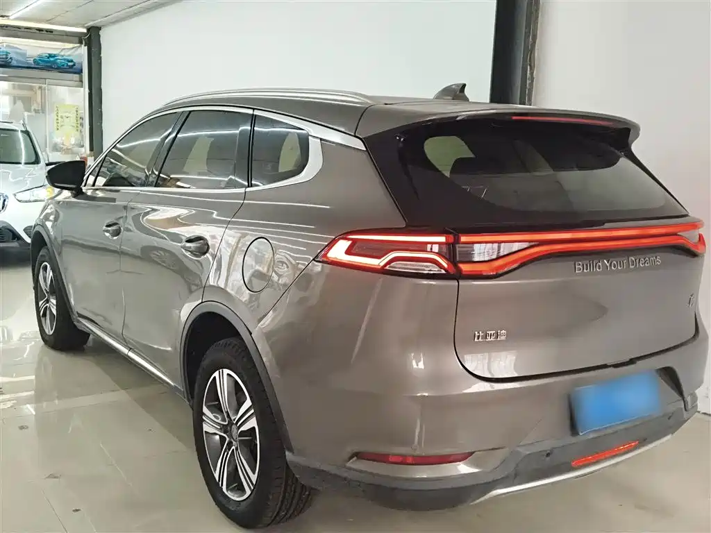 BYD Tang — фото 5
