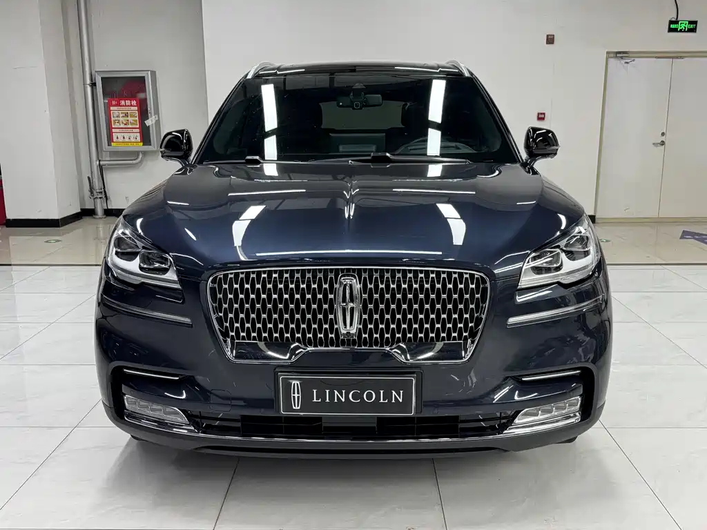 Lincoln Aviator — фото 2