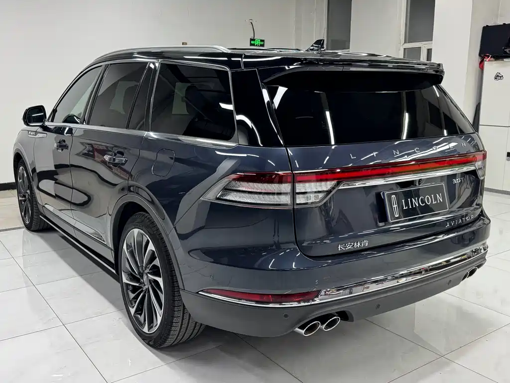 Lincoln Aviator — фото 6