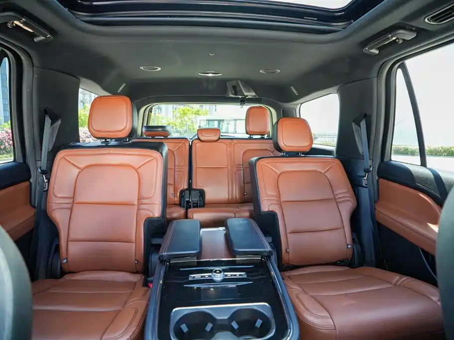 Lincoln Navigator — фото 13
