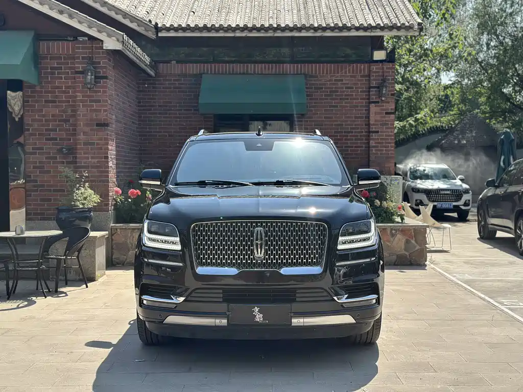 Lincoln Navigator — фото 2
