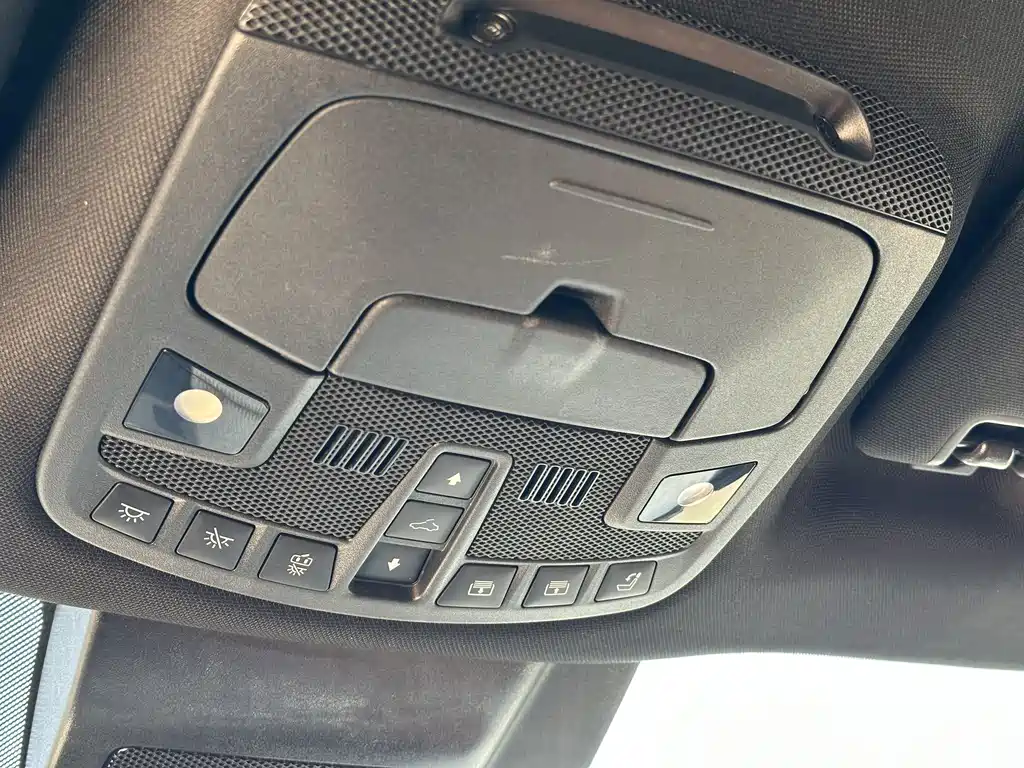 Lincoln Navigator — фото 15