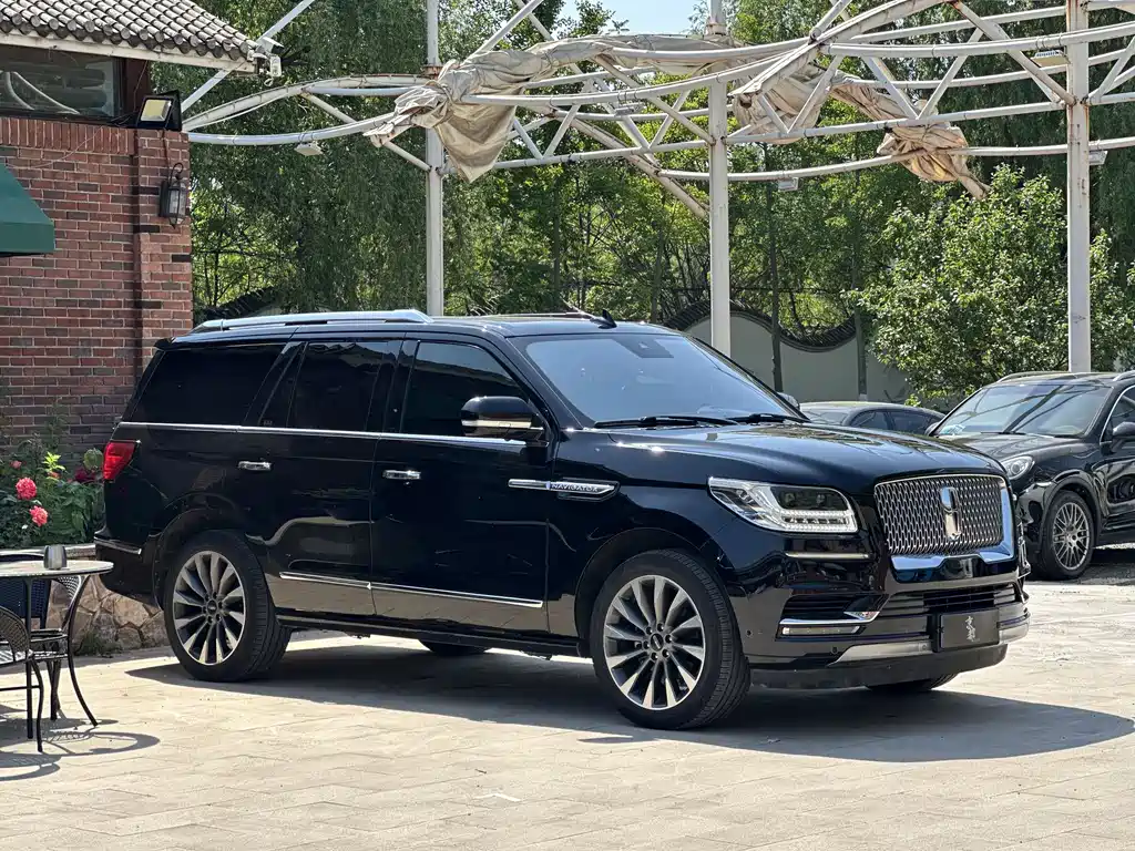 Lincoln Navigator — фото 3
