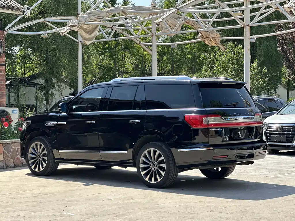 Lincoln Navigator — фото 6