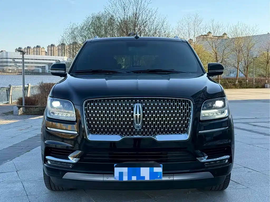 Lincoln Navigator — фото 2