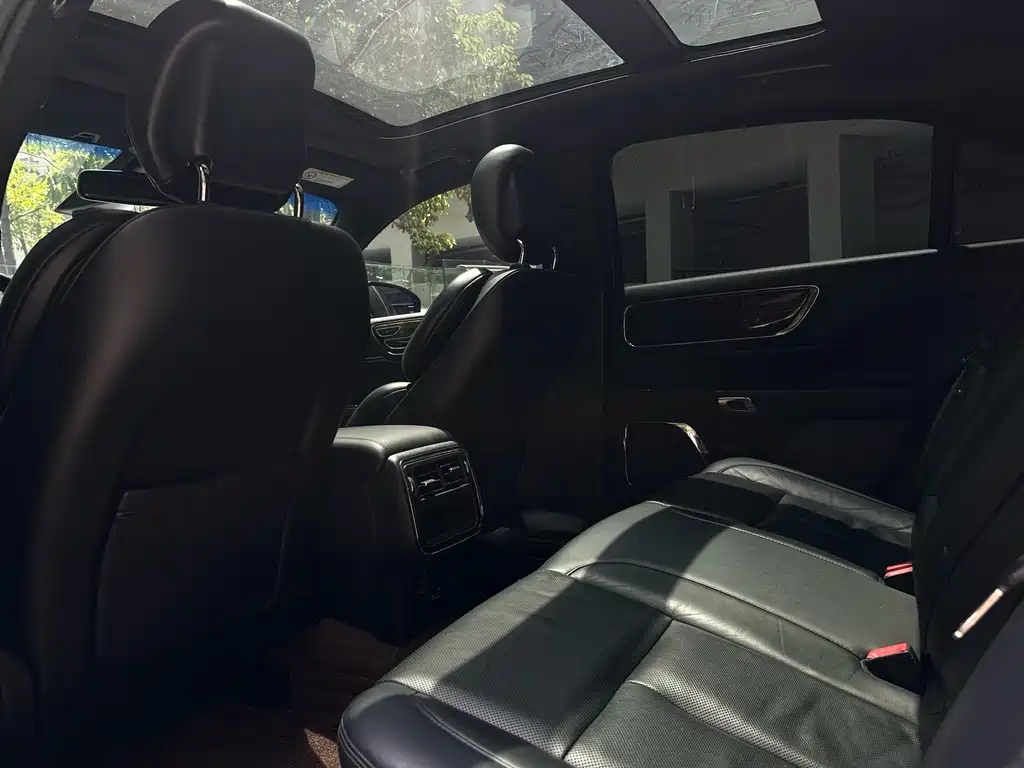 Lincoln Continental — фото 11