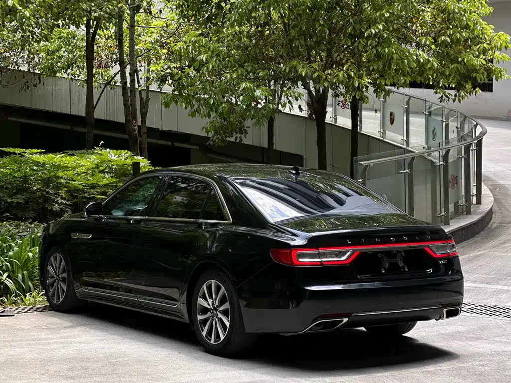 Lincoln Continental — фото 5