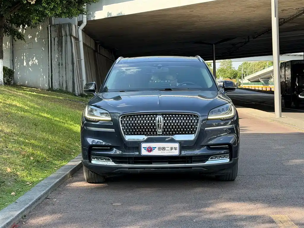 Lincoln Aviator — фото 2