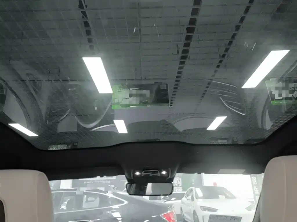 BYD Seal — фото 18