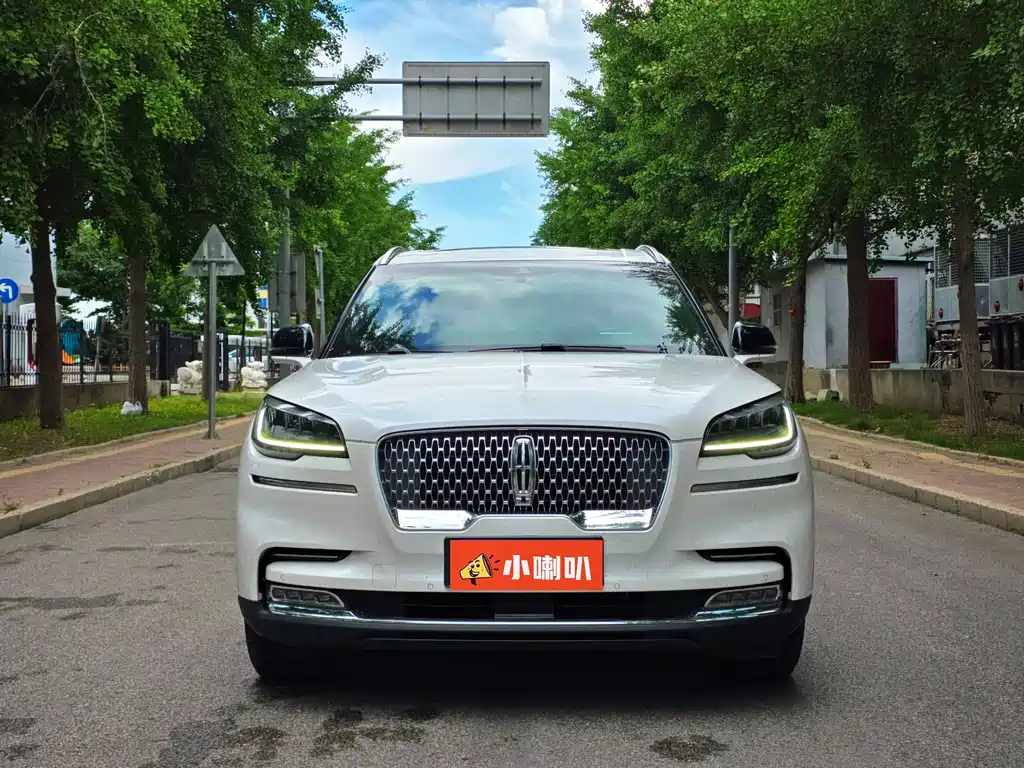 Lincoln Aviator — фото 2