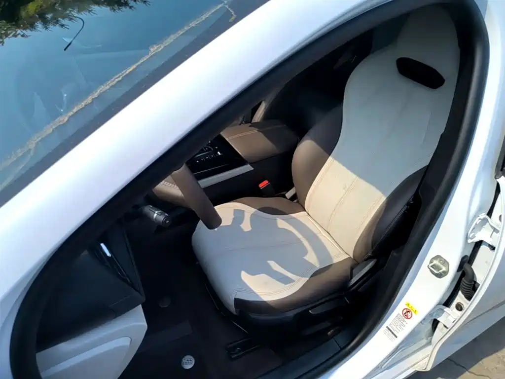 BYD Qin PLUS — фото 15