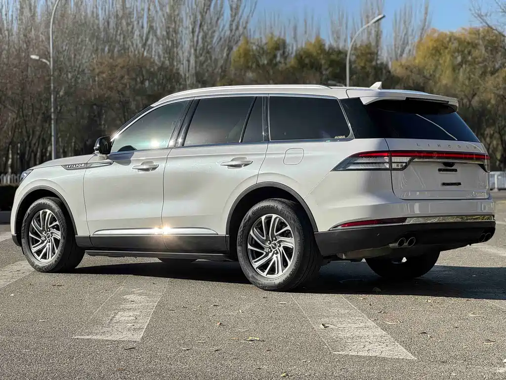 Lincoln Aviator — фото 4