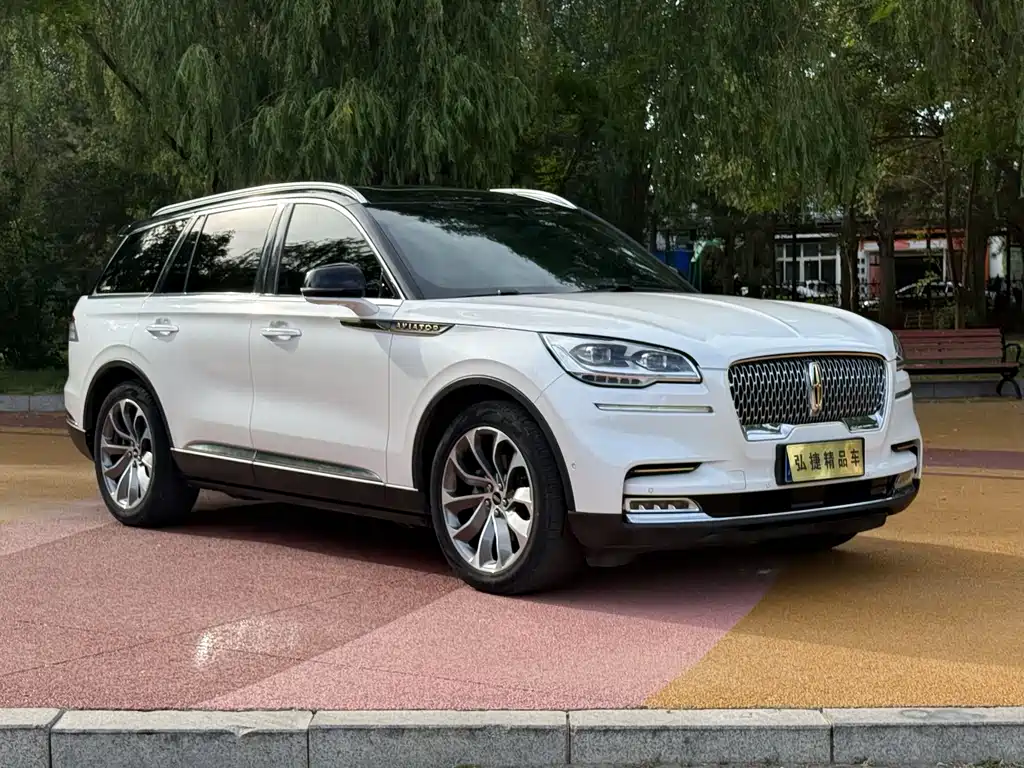 Lincoln Aviator — фото 3