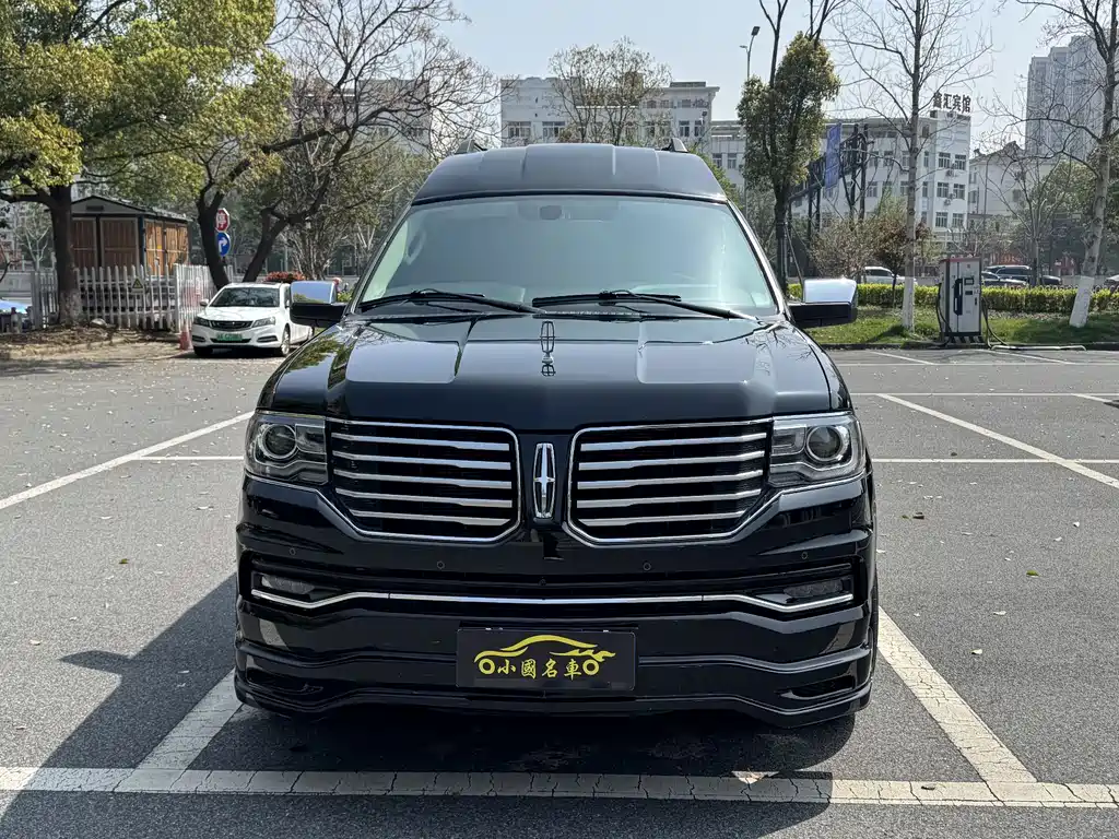 Lincoln Navigator — фото 2