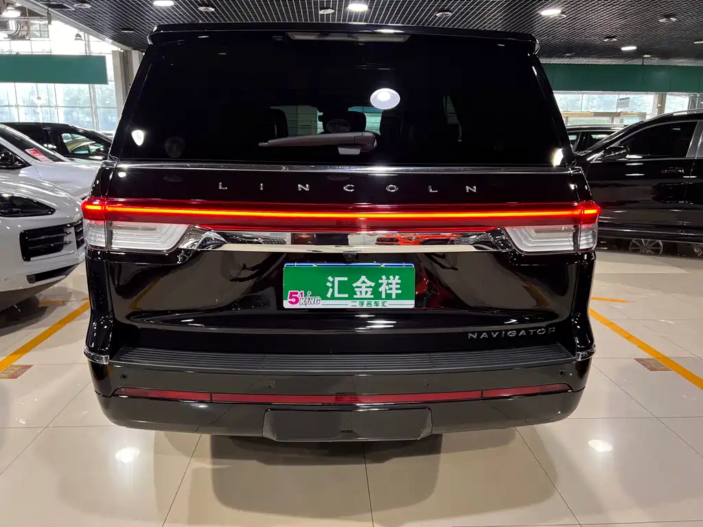 Lincoln Navigator — фото 19