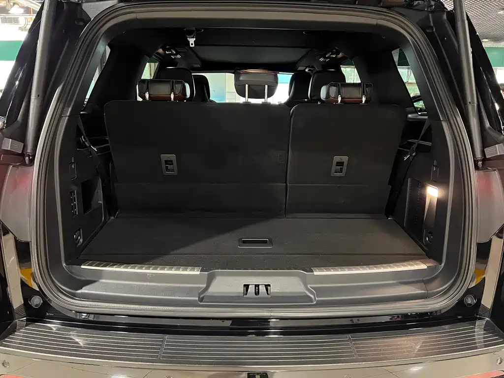 Lincoln Navigator — фото 22