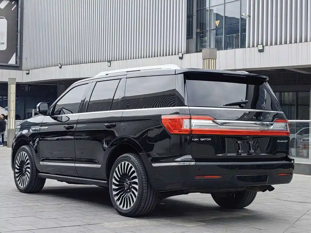 Lincoln Navigator — фото 5