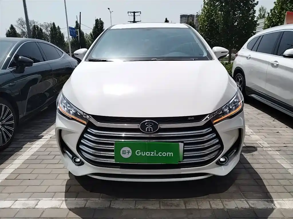 BYD MAX New Energy — фото 3