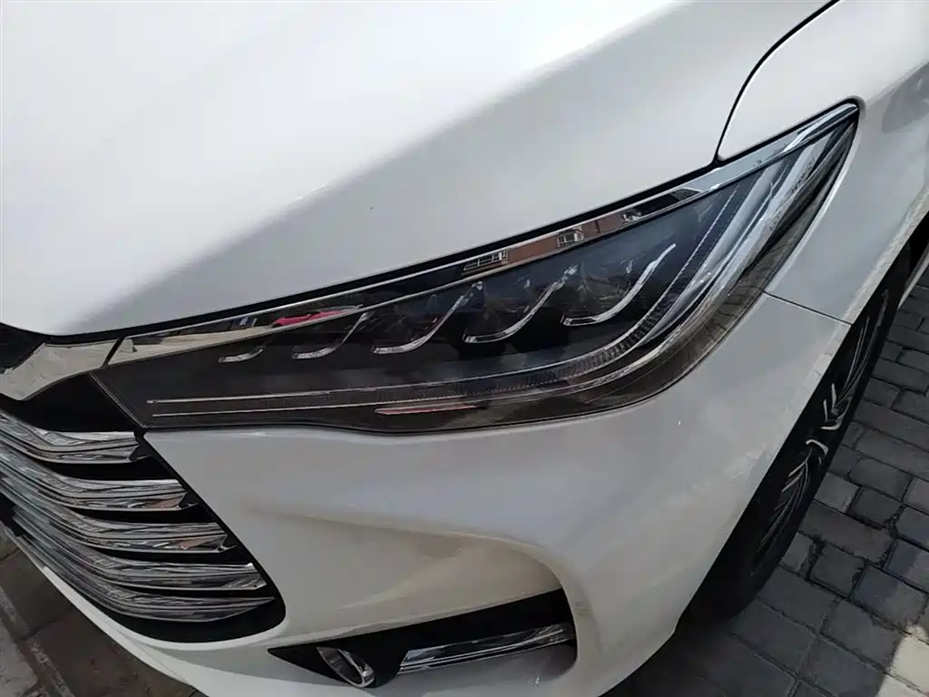 BYD MAX New Energy — фото 24