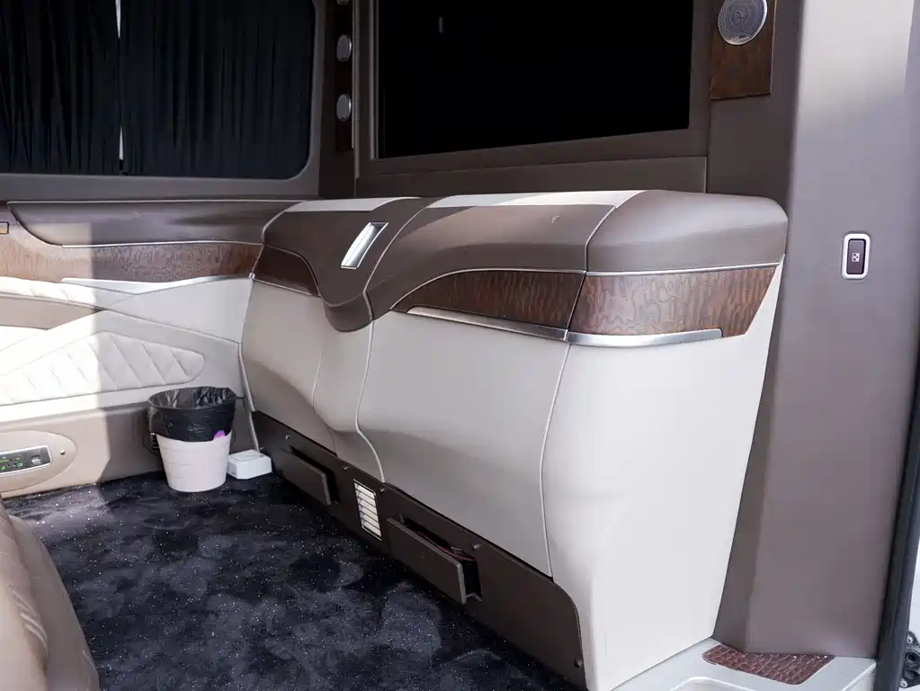 Lorinser Sprinter LS500 — фото 10