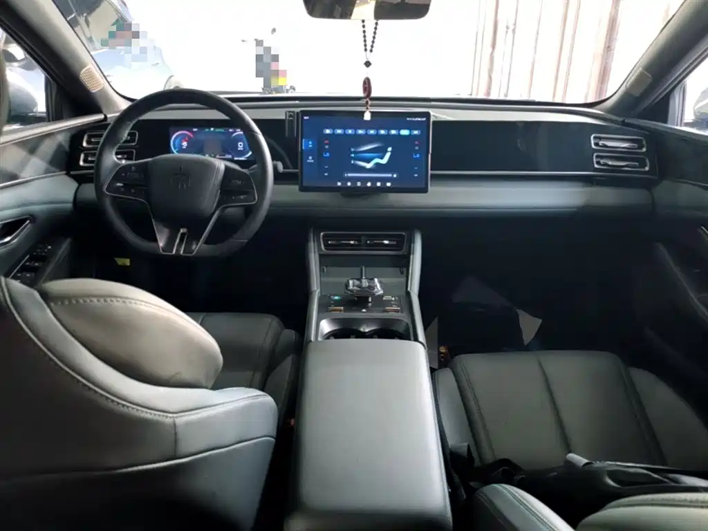 BYD Qin L — фото 10