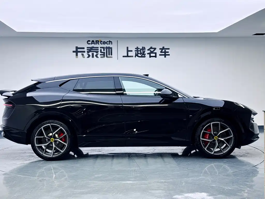 Lotus Eletre — фото 4