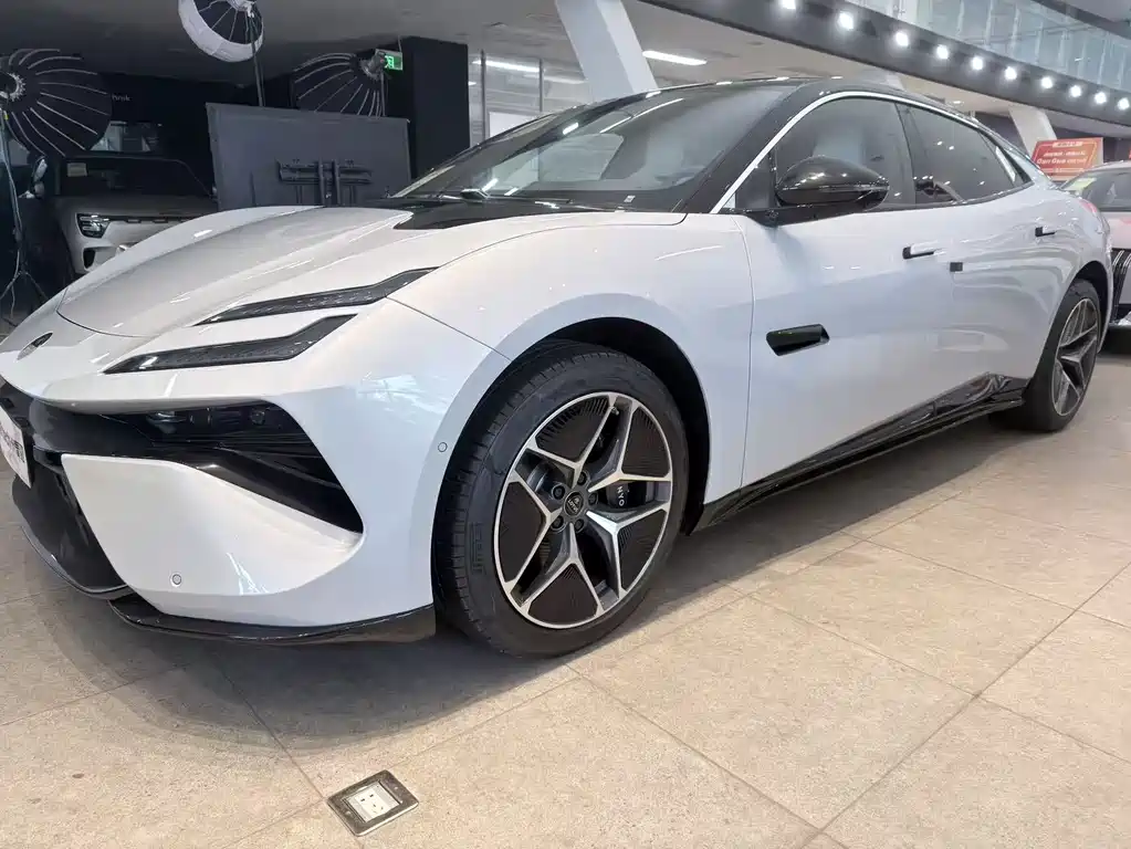 Lotus EMEYA