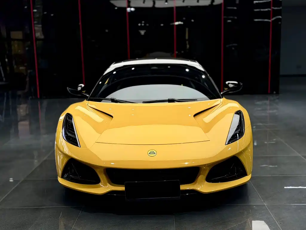 Lotus Emira — фото 2