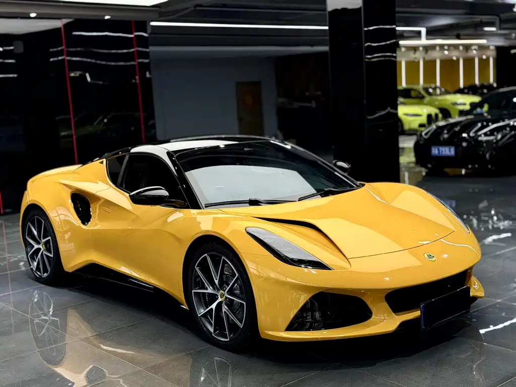 Lotus Emira — фото 3