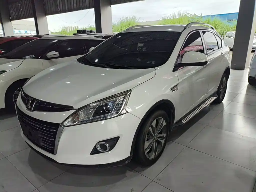 Luxgen U6