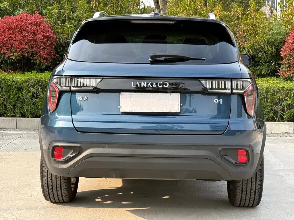 Lynk & Co 01 — фото 4
